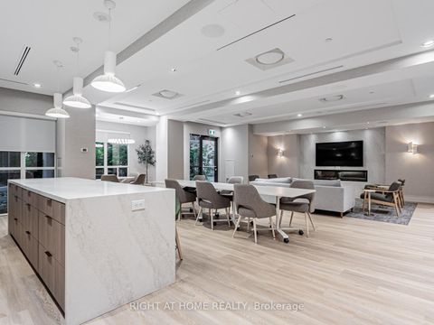 Photo 34 at 304 - 319 Merton Street, Mount Pleasant West, Toronto