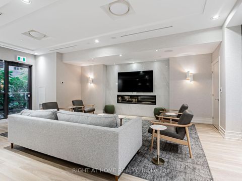 Photo 35 at 304 - 319 Merton Street, Mount Pleasant West, Toronto