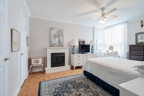Photo 8 at 710 - 15 Vicora Link Way, Flemingdon Park, Toronto