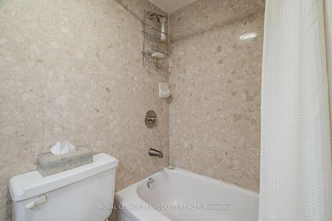 Photo 12 at 710 - 15 Vicora Link Way, Flemingdon Park, Toronto