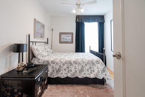 Photo 13 at 710 - 15 Vicora Link Way, Flemingdon Park, Toronto