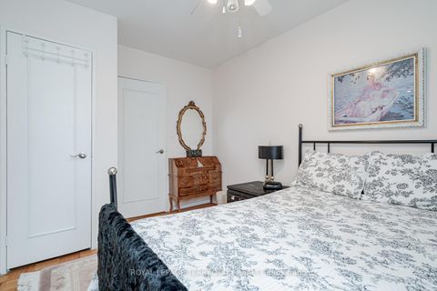 Photo 14 at 710 - 15 Vicora Link Way, Flemingdon Park, Toronto