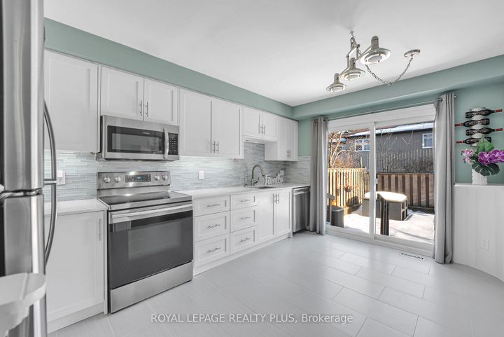 Photo 8 at 89 - 7080 COPENHAGEN Road, Meadowvale, Mississauga