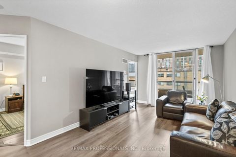 Photo 11 at 608 - 43 Eglinton Avenue E, Mount Pleasant West, Toronto