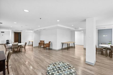 Photo 29 at 608 - 43 Eglinton Avenue E, Mount Pleasant West, Toronto