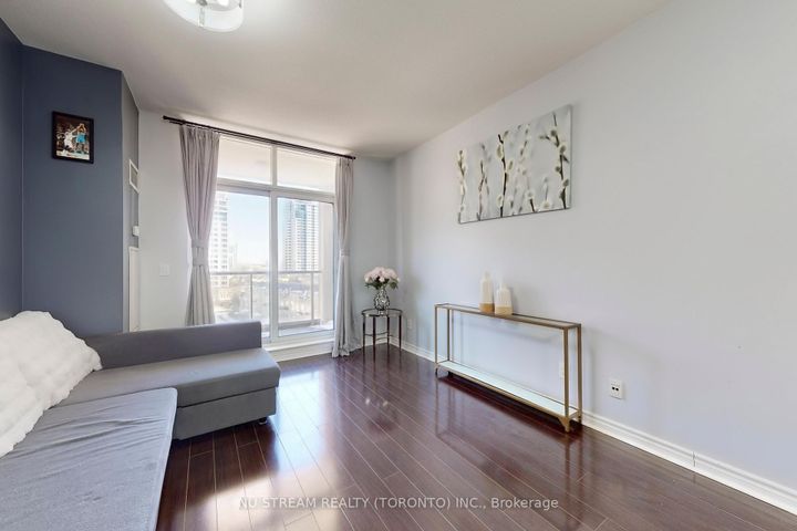 Photo 9 at 611 - 18 Kenaston Gardens, Bayview Village, Toronto
