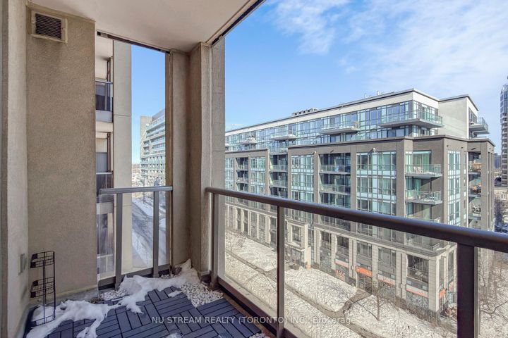 Photo 16 at 611 - 18 Kenaston Gardens, Bayview Village, Toronto