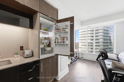 Photo 28 at 5512 - 10 YORK Street, Waterfront Communities C1, Toronto