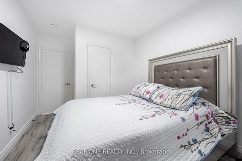 Photo 13 at 18 Courton Drive, Maryvale, Toronto