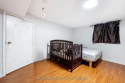 Photo 27 at 18 Courton Drive, Maryvale, Toronto
