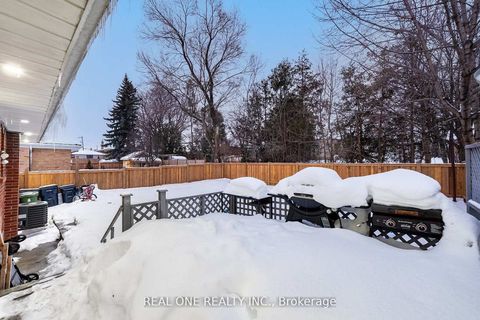 Photo 30 at 18 Courton Drive, Maryvale, Toronto