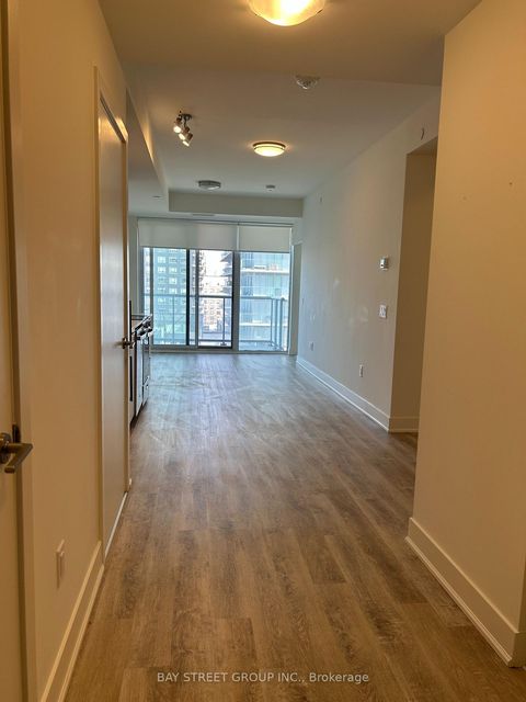 Photo 2 at 185 Deerfield Drive, Central Newmarket, Newmarket