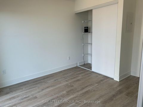 Photo 12 at 185 Deerfield Drive, Central Newmarket, Newmarket