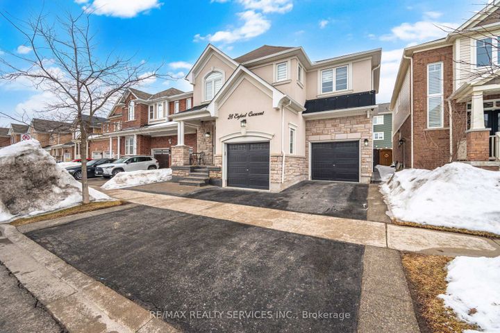 Photo 2 at 28 Enford Crescent, Northwest Brampton, Brampton