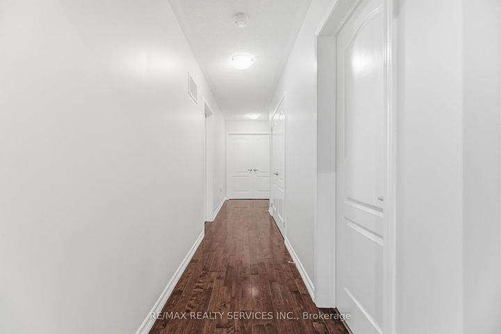 Photo 23 at 28 Enford Crescent, Northwest Brampton, Brampton