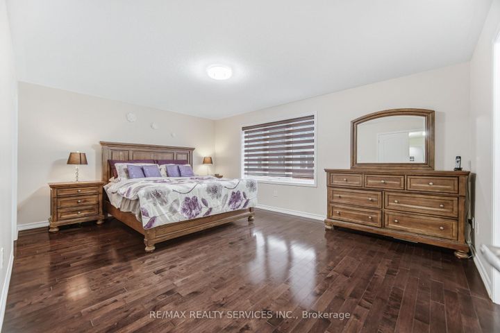 Photo 24 at 28 Enford Crescent, Northwest Brampton, Brampton