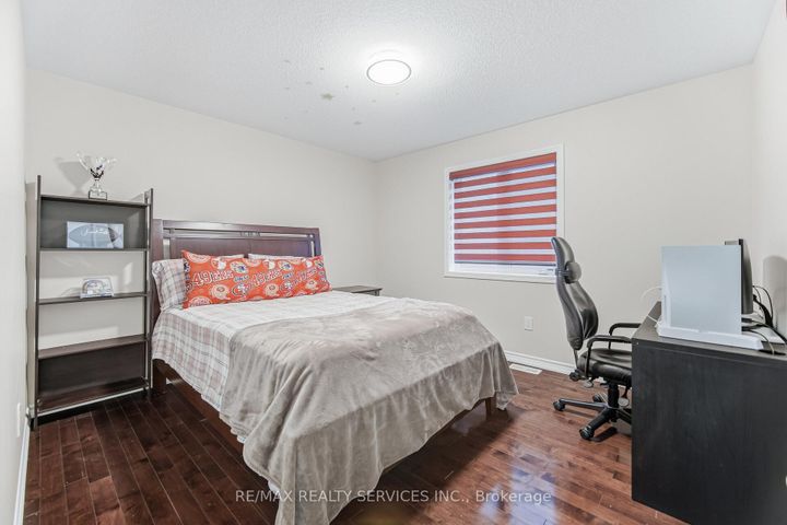 Photo 29 at 28 Enford Crescent, Northwest Brampton, Brampton