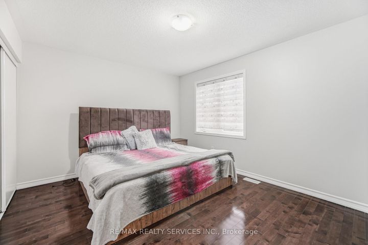 Photo 30 at 28 Enford Crescent, Northwest Brampton, Brampton