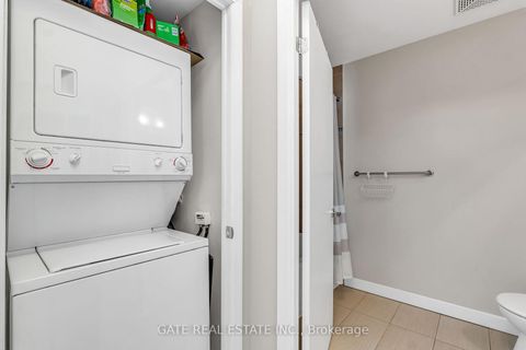 Photo 29 at 1809 - 18 Harbour Street, Waterfront Communities C1, Toronto