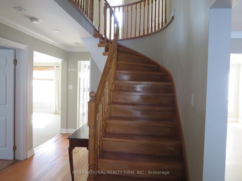 Photo 10 at 824 Crowells Street, Pinecrest, Oshawa