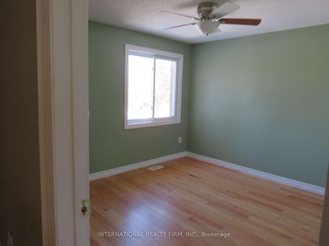 Photo 18 at 824 Crowells Street, Pinecrest, Oshawa