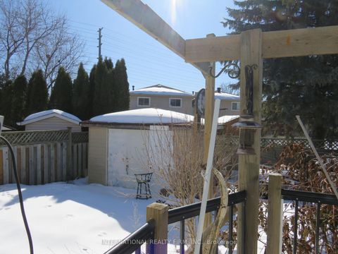 Photo 38 at 824 Crowells Street, Pinecrest, Oshawa
