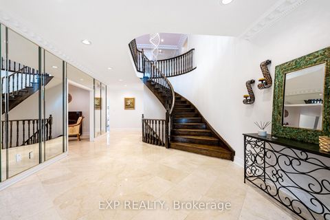 Photo 2 at 29 Northgate Crescent, Bayview Hill, Richmond Hill