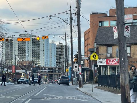 Photo 5 at 675 Broadview Avenue, North Riverdale, Toronto