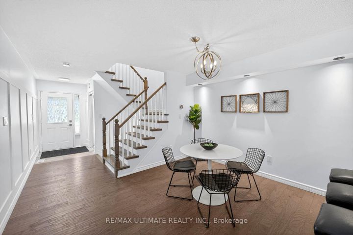 Photo 8 at 2441 Baintree Crescent, WM Westmount, Oakville