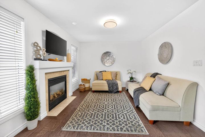 Photo 9 at 2441 Baintree Crescent, WM Westmount, Oakville