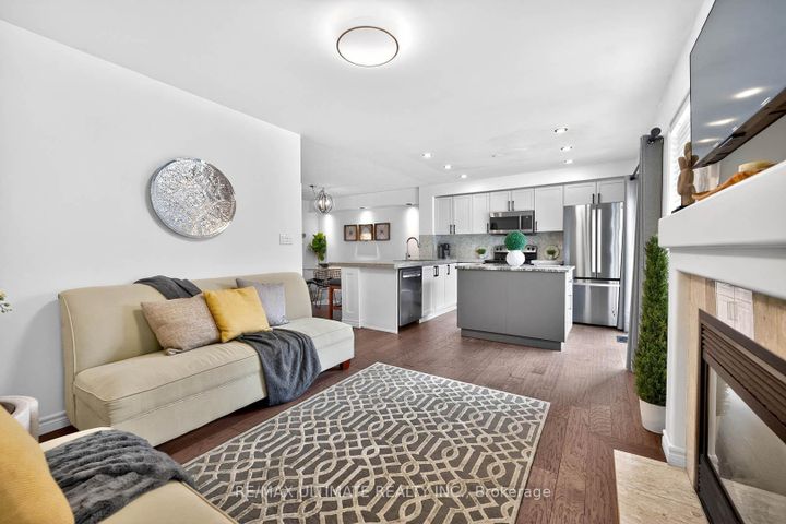 Photo 11 at 2441 Baintree Crescent, WM Westmount, Oakville