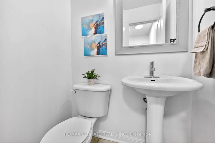 Photo 18 at 2441 Baintree Crescent, WM Westmount, Oakville