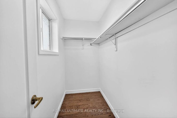 Photo 22 at 2441 Baintree Crescent, WM Westmount, Oakville