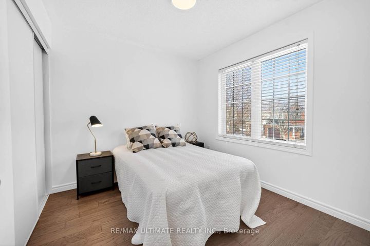 Photo 25 at 2441 Baintree Crescent, WM Westmount, Oakville