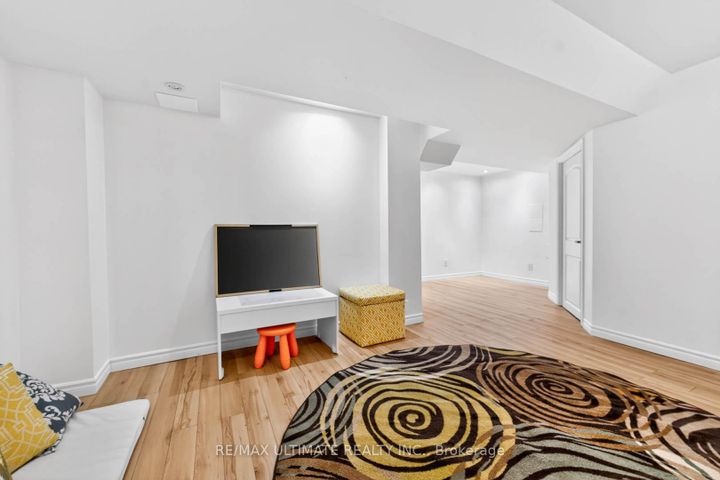 Photo 35 at 2441 Baintree Crescent, WM Westmount, Oakville