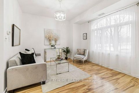 Photo 6 at 23 - 125 Hall Street W, Mill Pond, Richmond Hill