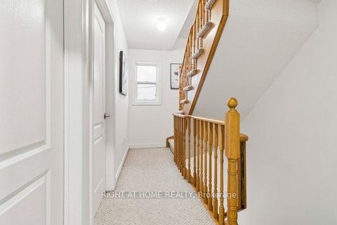 Photo 30 at 23 - 125 Hall Street W, Mill Pond, Richmond Hill