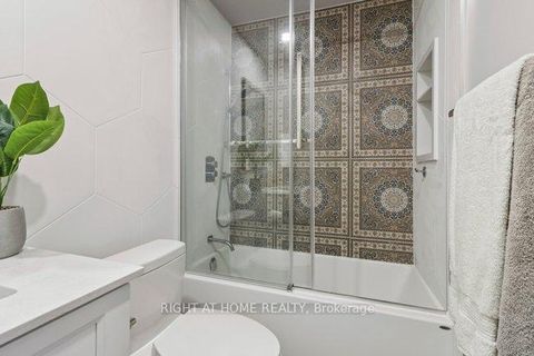 Photo 33 at 23 - 125 Hall Street W, Mill Pond, Richmond Hill