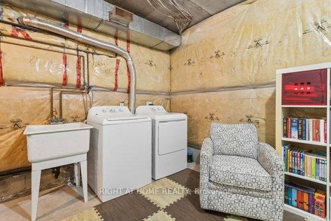 Photo 47 at 23 - 125 Hall Street W, Mill Pond, Richmond Hill