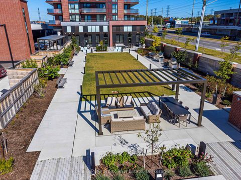 Photo 3 at 718 - 2550 Simcoe Street N, Windfields, Oshawa