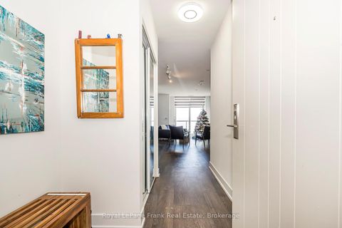 Photo 5 at 718 - 2550 Simcoe Street N, Windfields, Oshawa