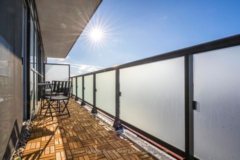 Photo 22 at 718 - 2550 Simcoe Street N, Windfields, Oshawa