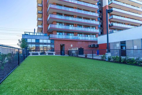 Photo 24 at 718 - 2550 Simcoe Street N, Windfields, Oshawa