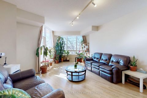 Photo 8 at 163 - 23 Cox Boulevard, Unionville, Markham