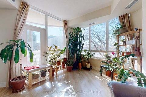 Photo 9 at 163 - 23 Cox Boulevard, Unionville, Markham