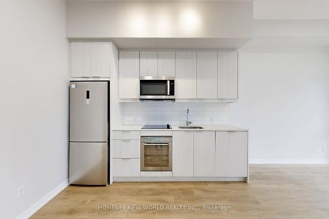 Photo 11 at 317 - 32 Forest Manor Road, Henry Farm, Toronto