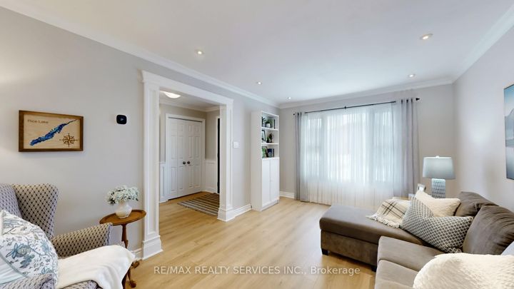 Photo 7 at 49 Mikado Crescent, Central Park, Brampton