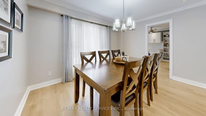 Photo 11 at 49 Mikado Crescent, Central Park, Brampton