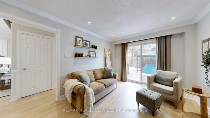 Photo 15 at 49 Mikado Crescent, Central Park, Brampton