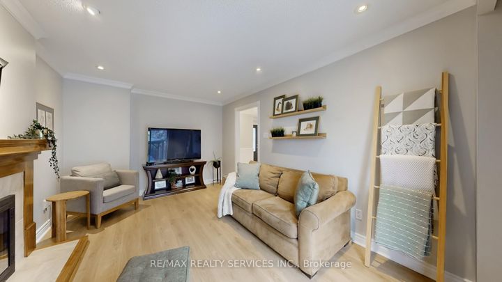 Photo 17 at 49 Mikado Crescent, Central Park, Brampton